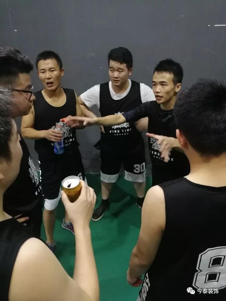 今泰裝飾冬季籃球聯(lián)賽圓滿結(jié)束！(圖6)