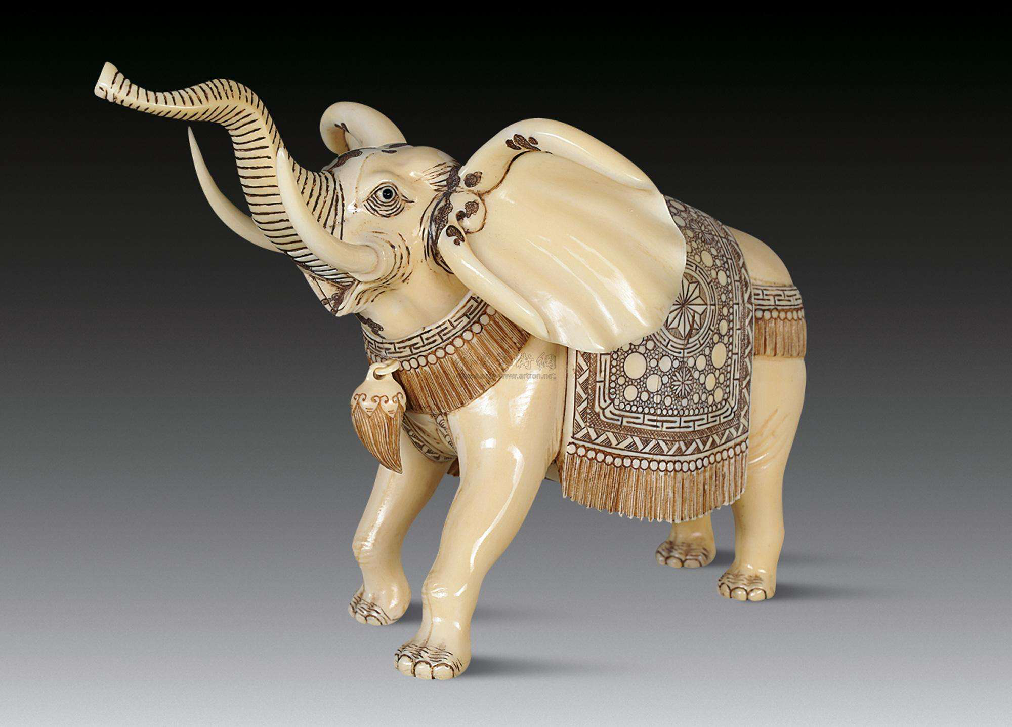 辦公寫字臺(tái)風(fēng)水詳解，什么擺件能提升事業(yè)運(yùn)？(圖2)