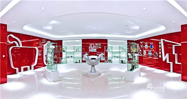 聲色光影，一場(chǎng)簡(jiǎn)約與時(shí)尚的碰撞(圖1)