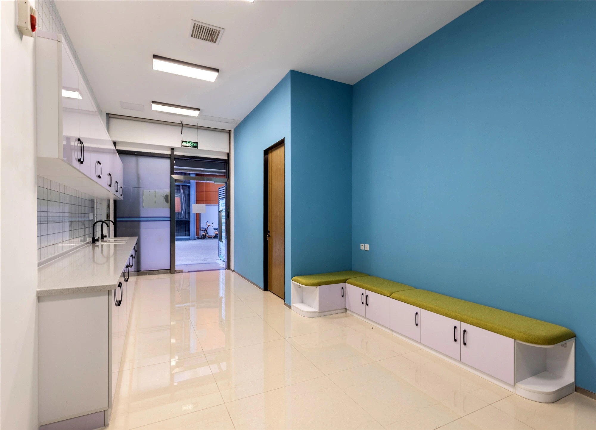 【案例賞析】武漢市車都天然氣營業(yè)廳完工實景展示，開放多元，活力共享！(圖8)