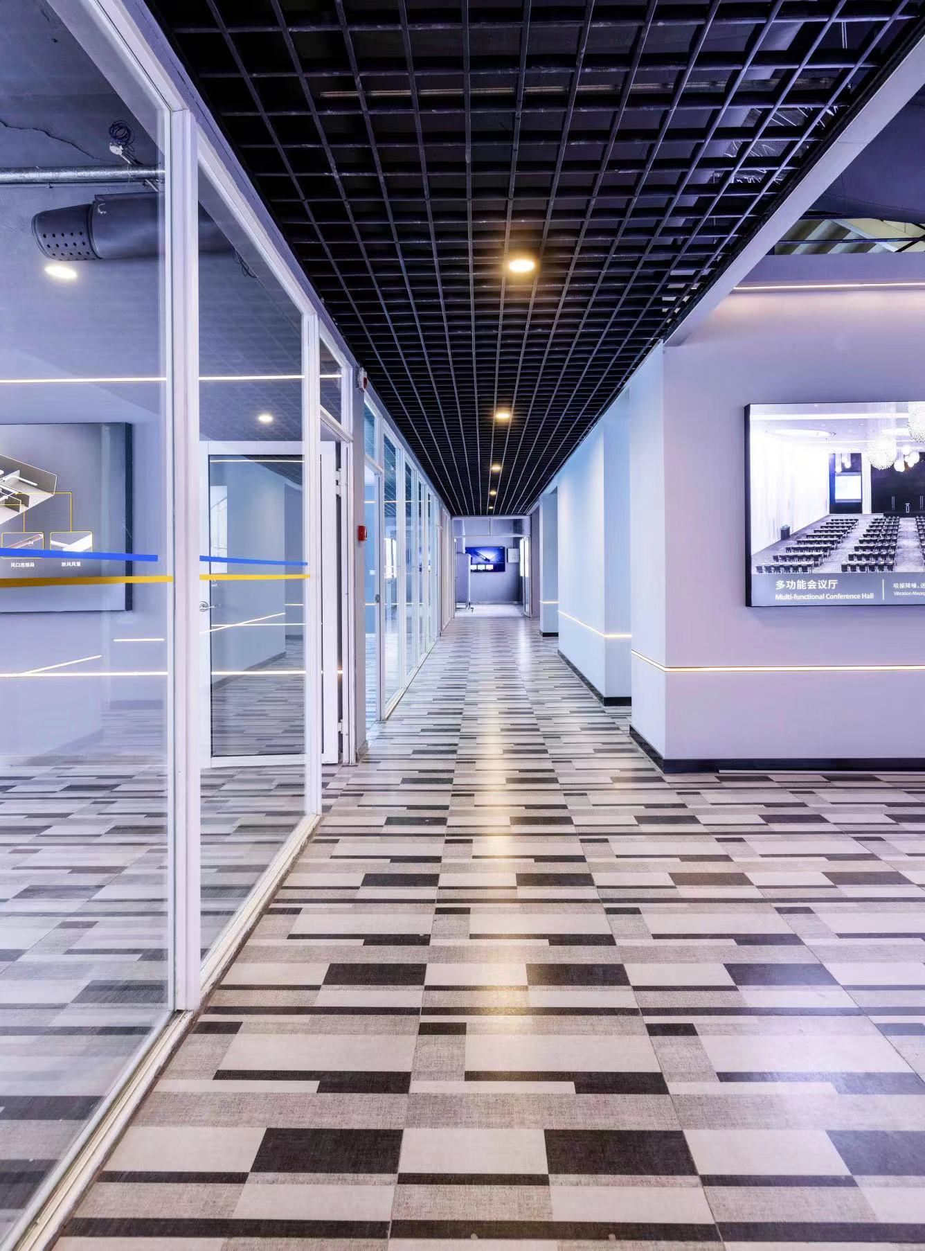 【案例賞析】簡到極致，自帶高級感的展廳設計！(圖3)